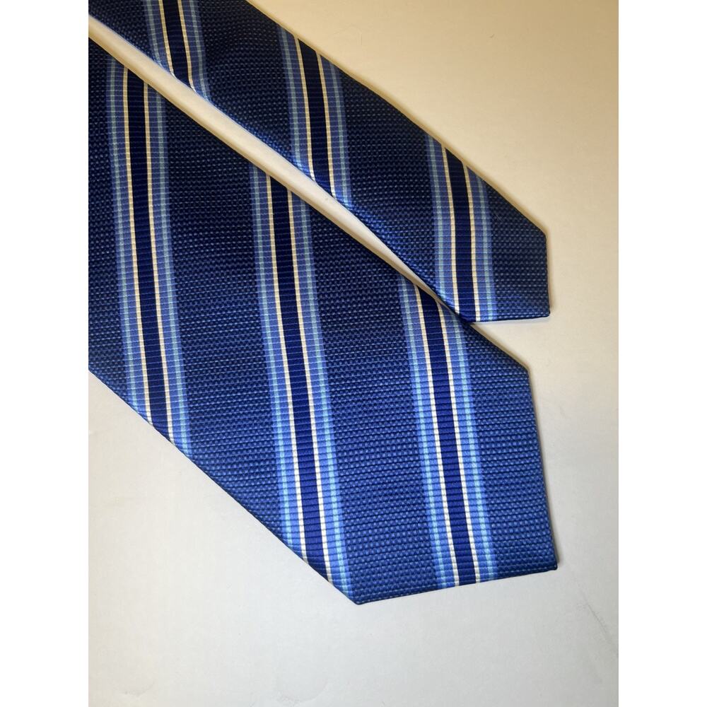 David Donahue Luxury Tie Blue White Striped Silk-Blend Necktie 60" x 3.25" USA